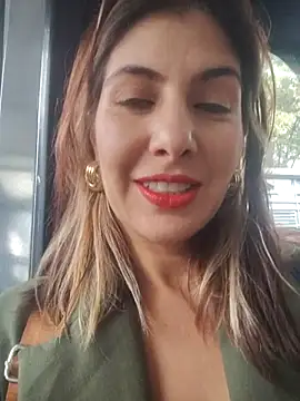 scarlett moore online show from April 24, 5:38 pm