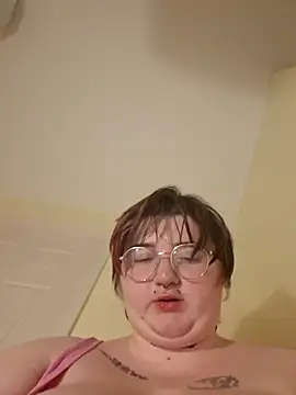 Moonpuppy2 online show from February 8, 1:42 am