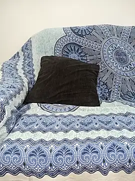 docelima online show from December 23, 10:19 am