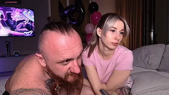 niki7377 online show from April 24, 3:04 pm