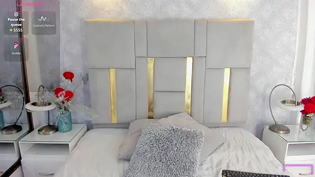 Camilaa Sanchez  online show from November 15, 1:23 pm