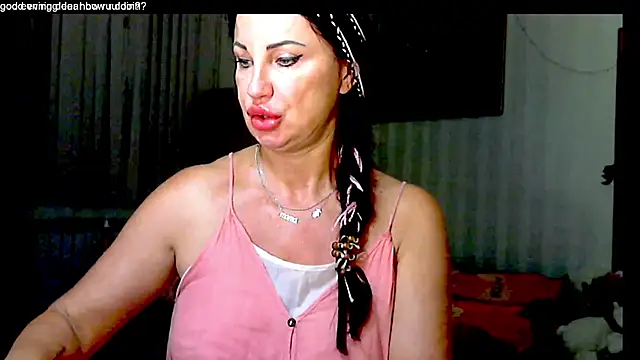Snapshot of hornymommy69_ chatting on September 17, 6:50 pm hornymommy69 online show from September 17, 6:50 pm