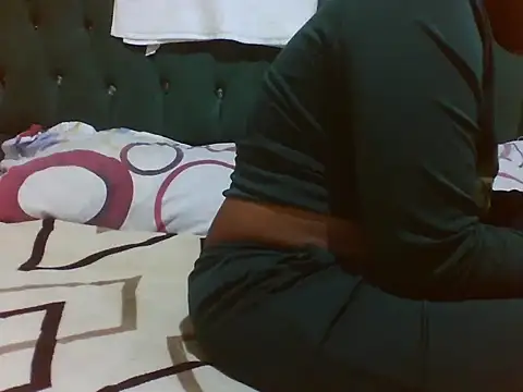 Sexy Riri online show from April 18, 10:09 pm