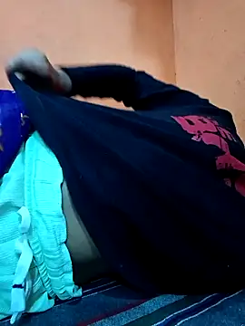 Snapshot of Hot--Shivani chatting on October 29, 6:18 am Hot--Shivani online show from October 29, 6:18 am