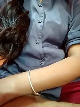 Snapshot of Hot--Shivani chatting on October 1, 3:22 am Hot--Shivani online show from October 1, 3:22 am