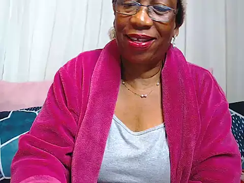 Freakyassnwildx online show from May 24, 9:14 pm
