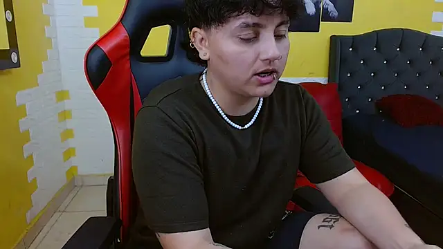 isabeautyx19 online show from January 16, 4:41 am