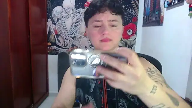 isabeautyx19 online show from April 19, 11:18 pm