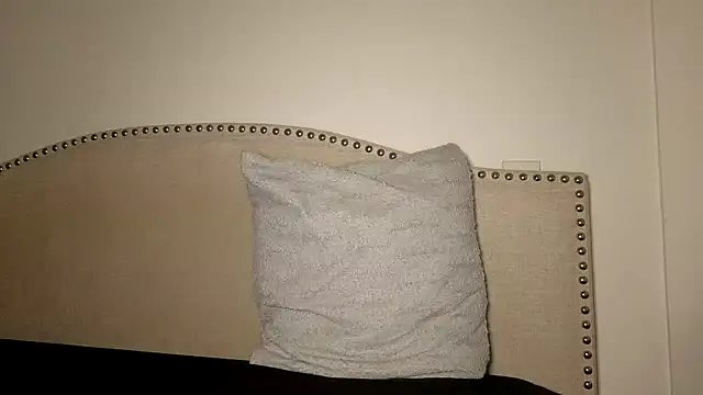 xoxcatt online show from March 1, 5:07 am