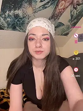 Alice-Monroe online show from April 26, 4:38 pm