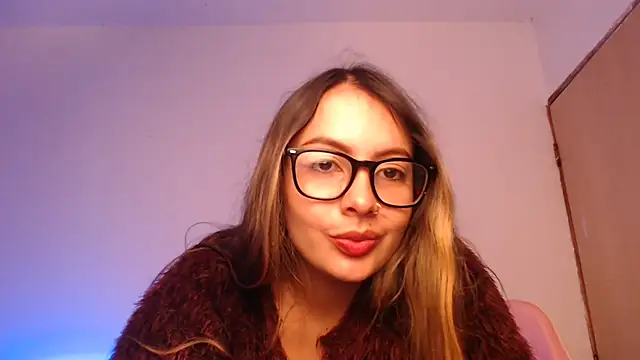 lalawhitte online show from October 25, 11:51 am