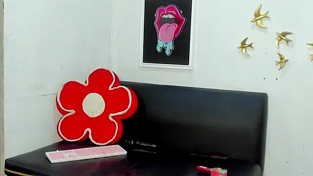 Snapshot of Ebonydollxx chatting on September 17, 10:41 pm Ebonydollxx online show from September 17, 10:41 pm