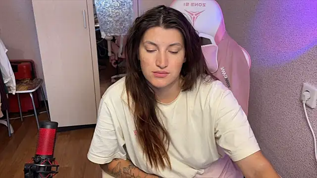 Katrin  kiss online show from July 14, 2:33 pm