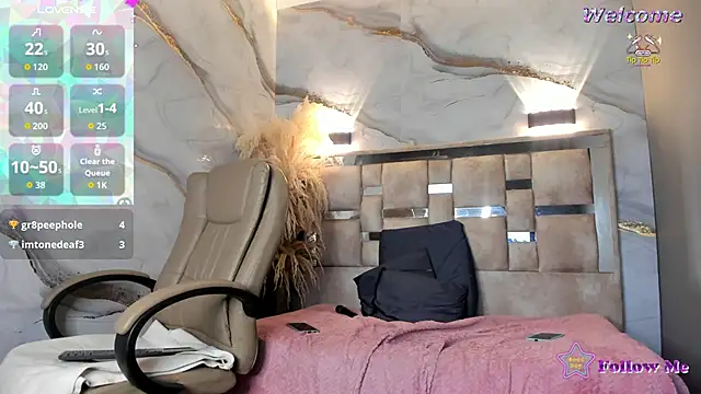 Danielaa a online show from April 23, 2:52 am