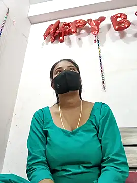 wildbabes online show from April 23, 7:38 pm