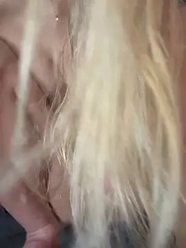 Adelina0001 online show from April 28, 3:00 am