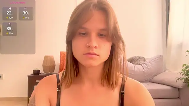 Your Hand In mine online show from November 13, 5:23 pm