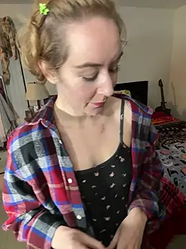 ketarisenup online show from November 19, 1:38 am