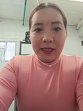 alexa pariss online show from July 25, 8:05 pm