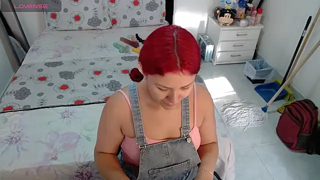 soniafuckboobs online show from April 27, 12:24 pm