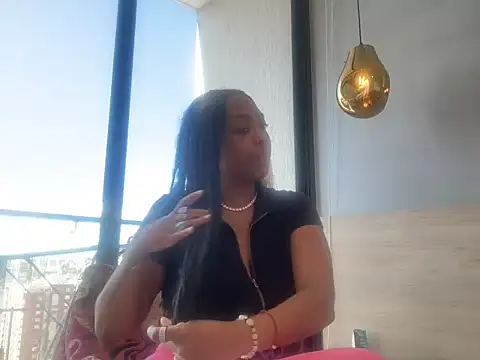 ChocolateCakeQueen online show from August 1, 8:00 pm