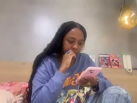ChocolateCakeQueen online show from July 13, 12:11 am