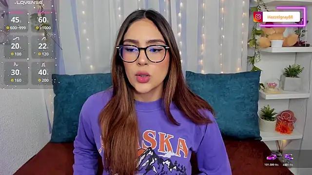 HazzelGray online show from March 8, 1:15 pm