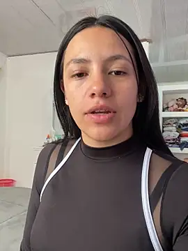 hannahb-e online show from September 22, 5:33 pm