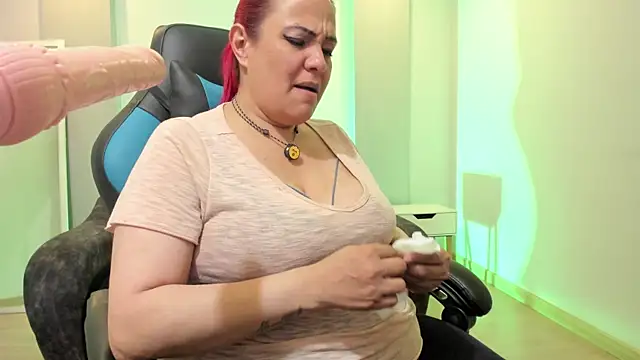 Sammy owens  online show from March 19, 5:39 pm