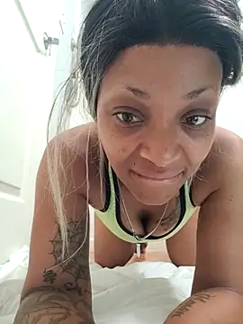 mariah2299 online show from July 8, 11:23 am