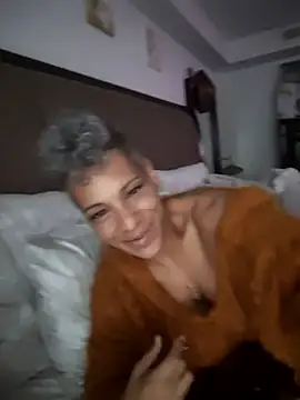 CeceilaMoon online show from February 18, 2:38 pm