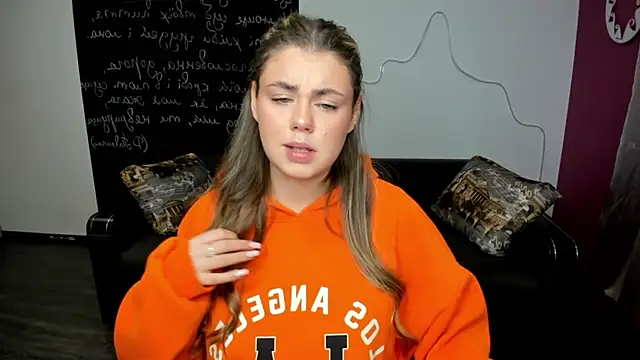 IsabellaBler online show from October 21, 11:58 am