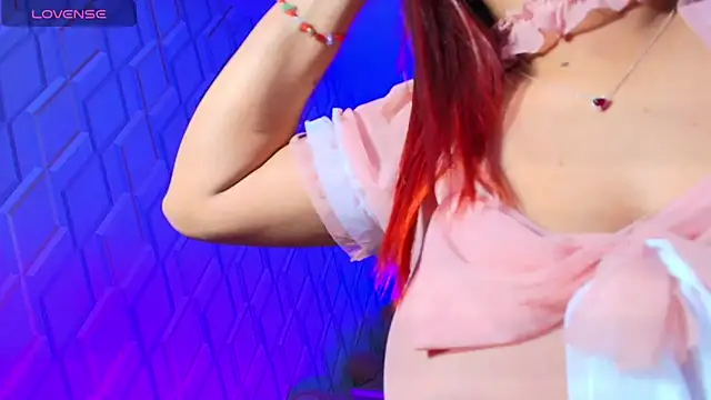 NicolleTaylor online show from October 30, 4:04 am