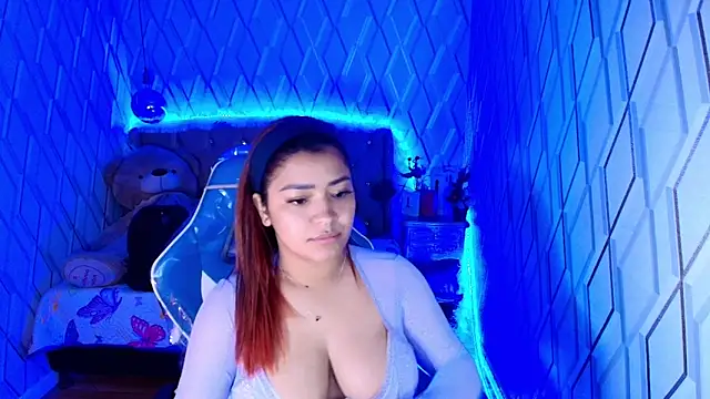 NicolleTaylor online show from November 21, 4:03 am