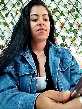 Snapshot of Emily_Wane chatting on September 10, 4:51 pm Emily Wane online show from September 10, 4:51 pm