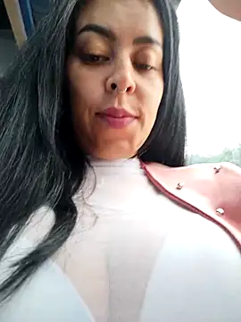 Snapshot of Emily_Wane chatting on September 15, 5:09 pm Emily Wane online show from September 15, 5:09 pm