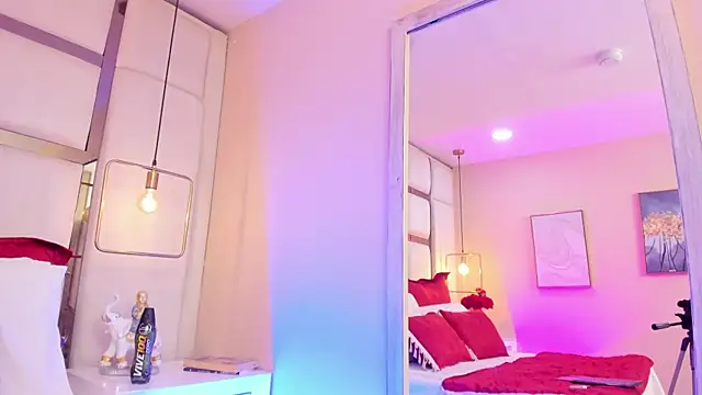 elizavenus online show from April 24, 1:03 pm