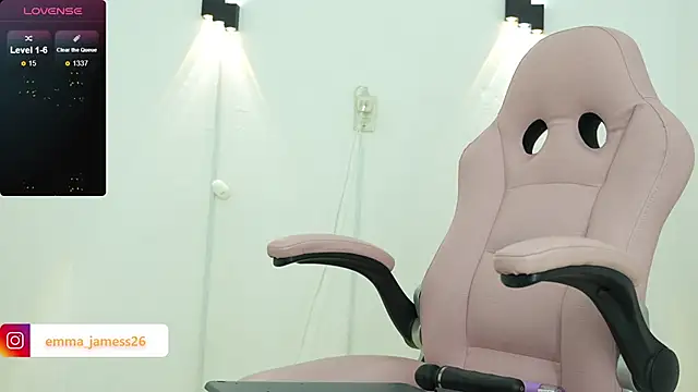 Emma jamess online show from April 11, 7:45 am