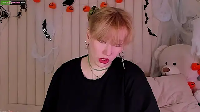 Snapshot of RachelCart chatting on October 17, 3:10 am RachelCart online show from October 17, 3:10 am