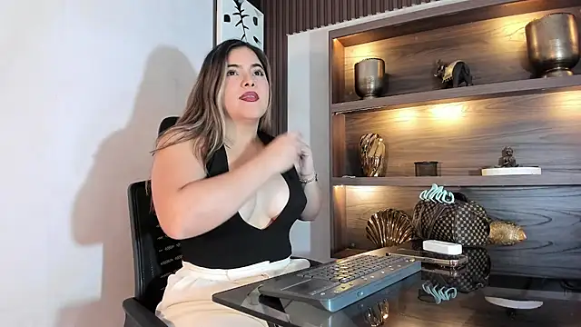 EVELIN MASON online show from May 28, 1:25 am