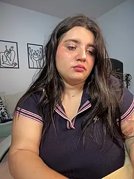 horny roomiess online show from April 24, 11:40 pm