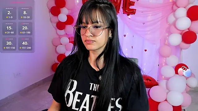 katherin smith  online show from March 9, 2:15 am