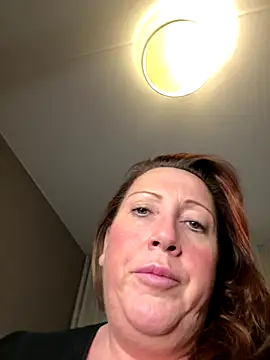 xsexycurvymilf online show from December 22, 3:26 pm