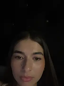 Coralinee 01 online show from April 26, 10:40 pm