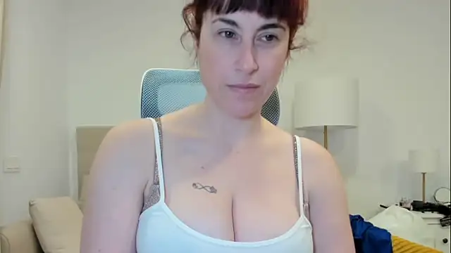 emmita69  online show from February 26, 2:21 am