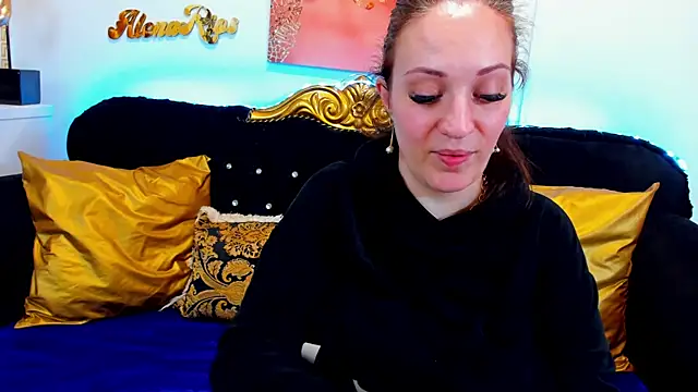 VanessaSquirtt online show from May 18, 8:15 pm