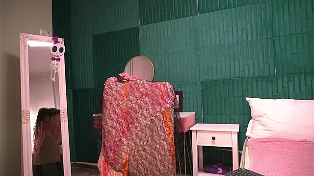 HaileyMoonn online show from November 3, 5:00 am