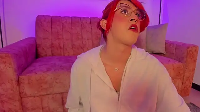 Juliana Saenzz online show from September 11, 1:50 am