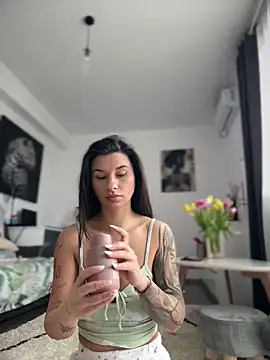 Wet Aarya  online show from April 21, 7:48 am