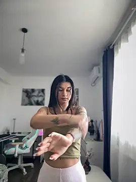 Wet Aarya  online show from April 23, 12:40 pm